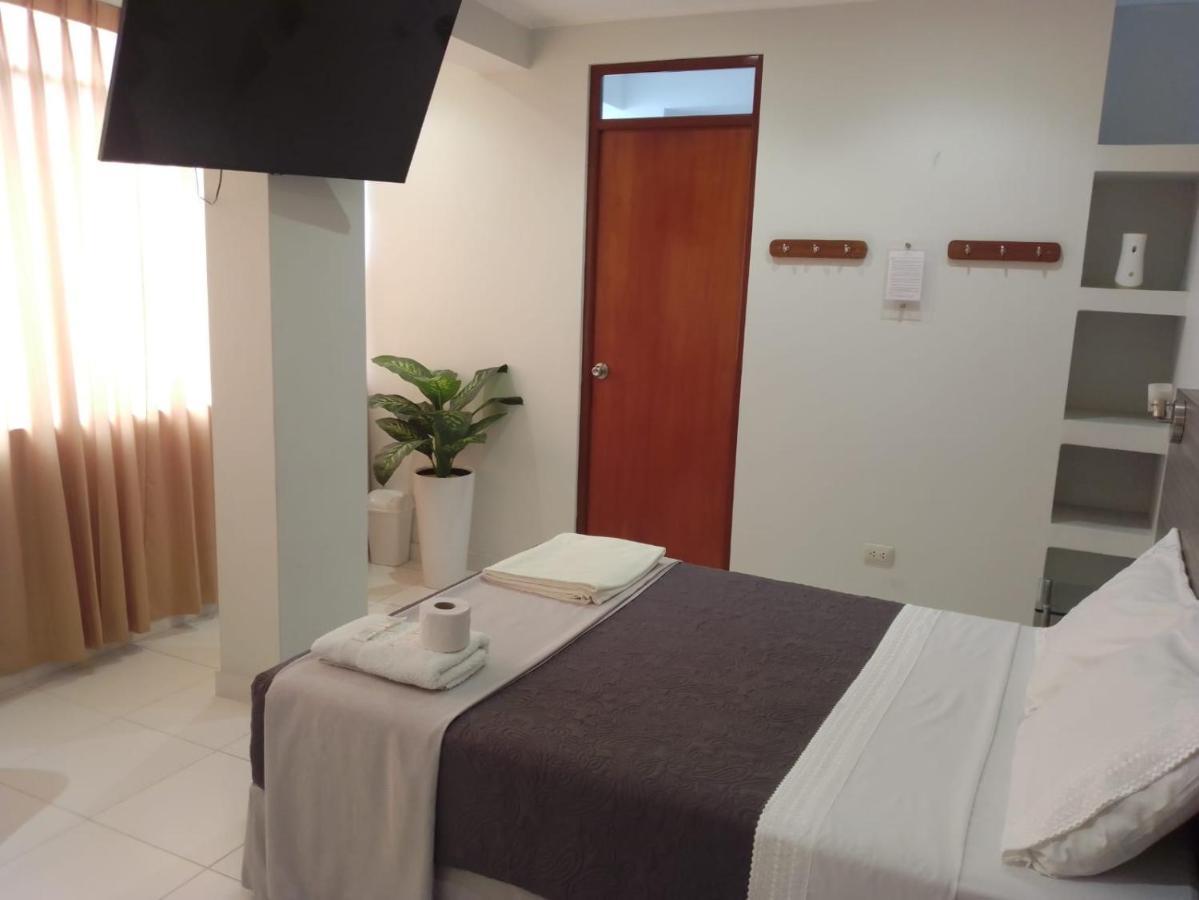 Millennium Hotel Corporative San Vicente de Cañete Zewnętrze zdjęcie